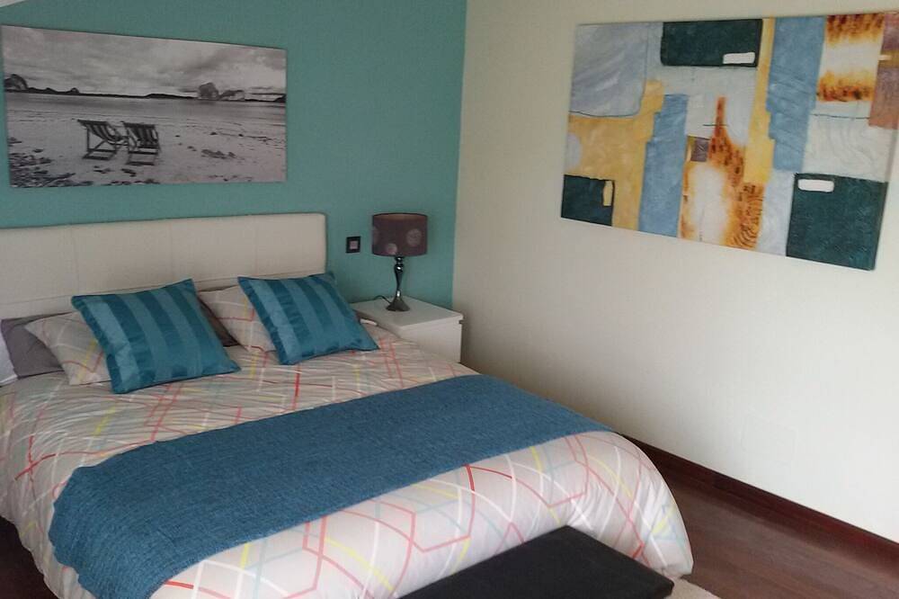 Ganze Wohnung, Wohnung mit Terrasse und Blick auf das Meer und die Berge in Sonabia in Castro-Urdiales, Kantabrische Küste