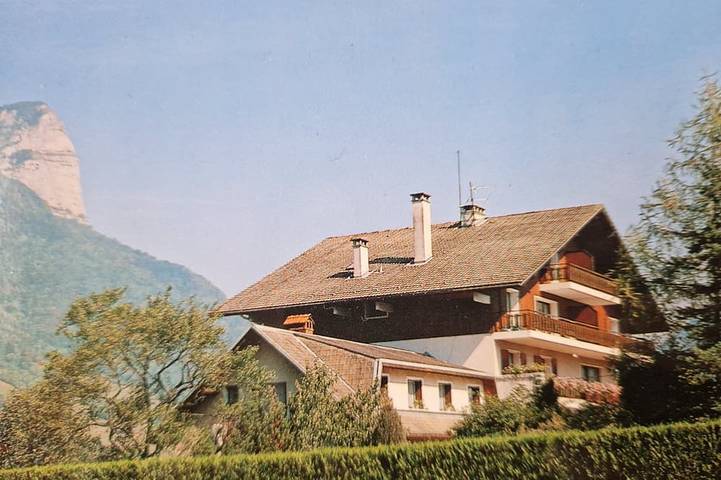 Gîte pour 6 personnes, avec balcon à Alex (Annecy)