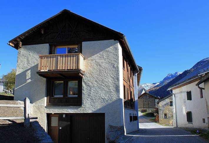 Ganze Ferienwohnung, Chasa Tablà - Ferienwohnung Chasa Tablà suot in Guarda Staziun, Guarda