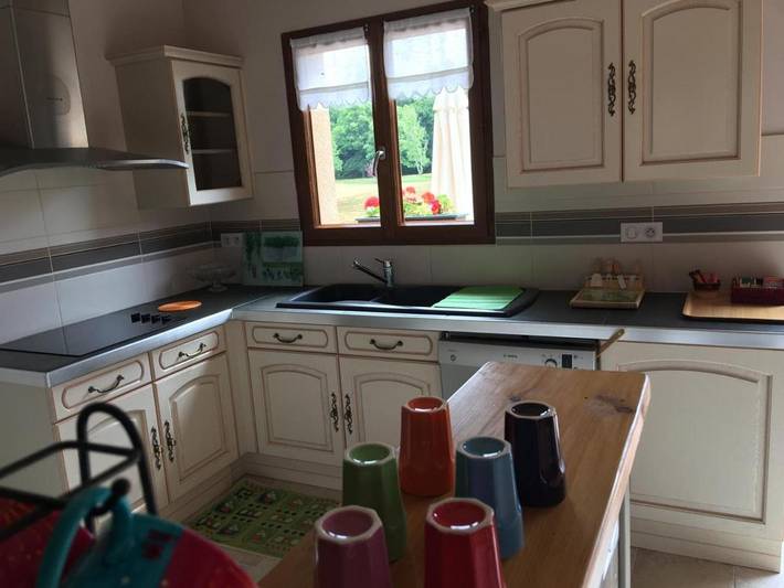 Location de vacances pour 6 personnes, avec terrasse et jardin à Chaon - 3