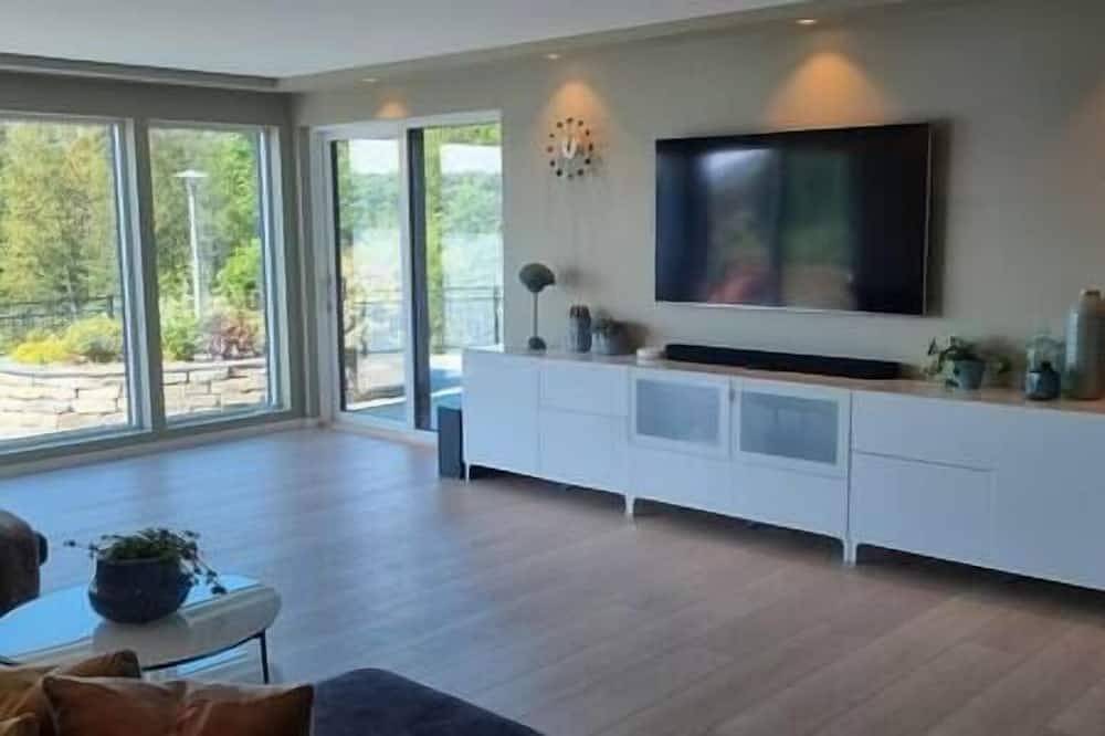 Luxury villa, sea view, 10 min from Bergen center in Bergen, Vestland