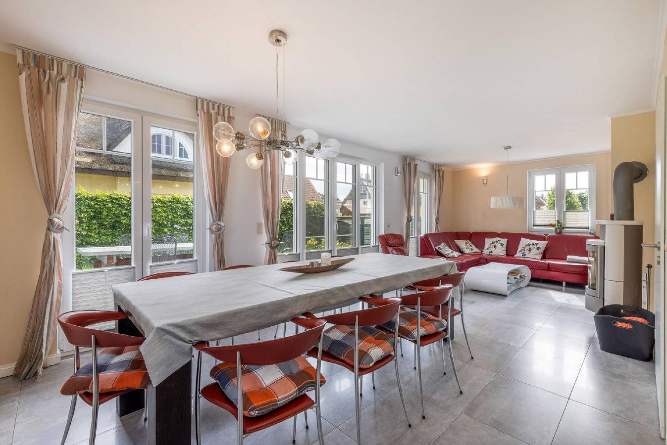 Villa Mara mit 5 Schlafzimmern in Glowe, Rügen