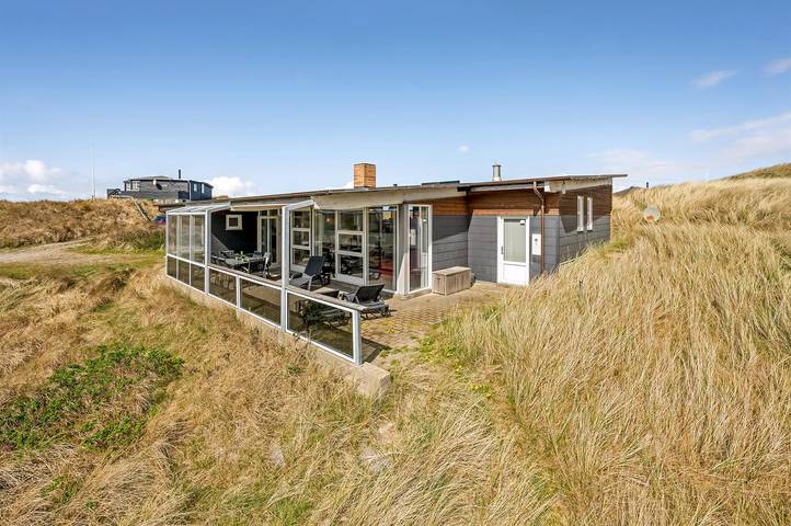 Ferieudlejning for 6 personer, med Jacuzzi og Terrasse samt Sauna i Houvig