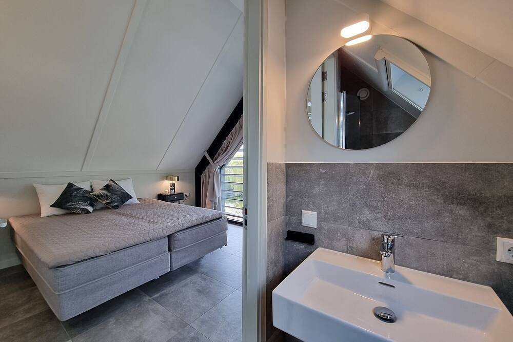 Luxuriöse Ferienhaus am Wasser in Balk, Ijsselmeer