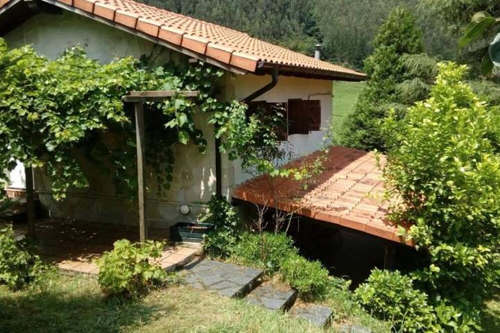 Casa De Campo Las Rozas in Puente Viesgo, Costa de Cantabria