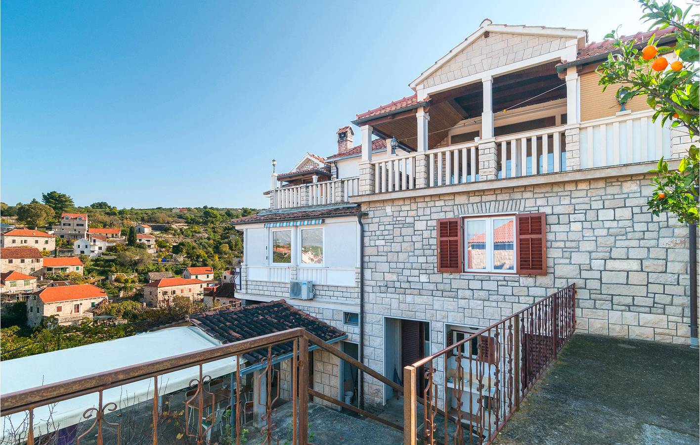 Cały apartament wypoczynkowy, Apartament wakacyjny dla 3 osób z taras in Supetar, Brac