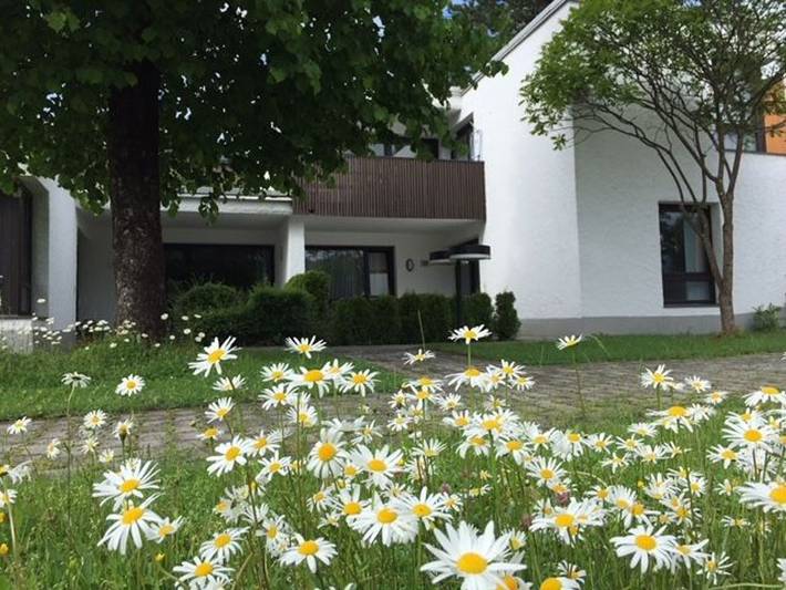 Ferienwohnung für 4 Personen, mit Terrasse und Garten sowie Pool und Sauna am Schliersee - 3