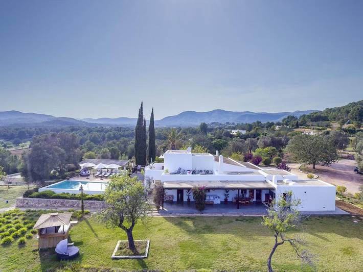 Chalet para 18 personas, con sauna y piscina en Sant Carles de Peralta