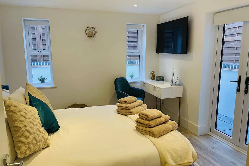 Ganze Wohnung, Escape London in London - 2 bed luxury apartment in lovely Wanstead in Redbridge, London