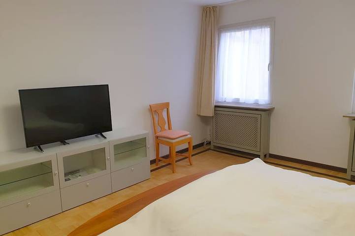 Ferienwohnung für 6 Personen, mit Balkon in Frankfurt - 3