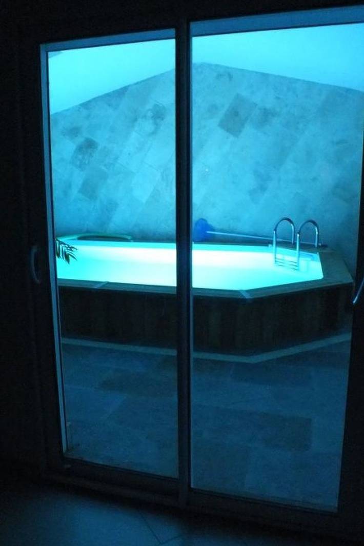 Location de vacances pour 4 personnes, avec piscine ainsi que jardin et terrasse à Aix-en-Provence - 3