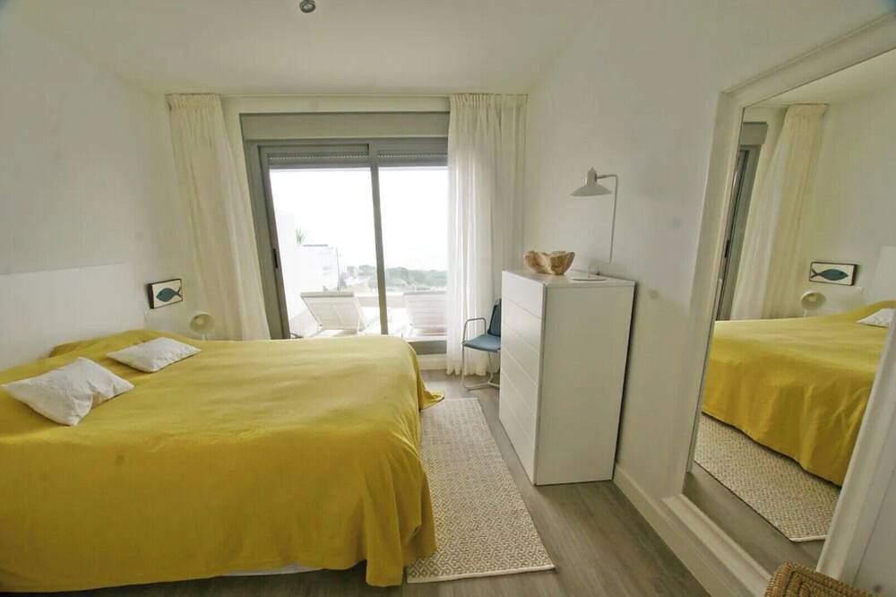 Geheel appartement, Stylish Golf Apt. Fab Sea Views. Pool, Marbella in Marbella, Costa del Sol
