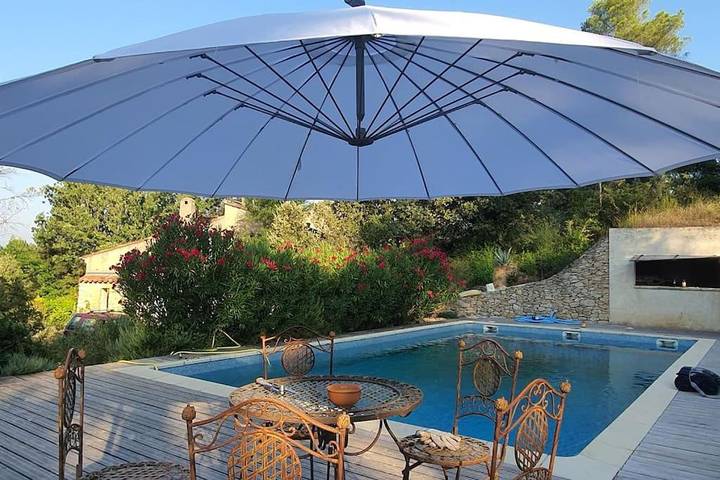 Villa pour 10 personnes, avec piscine ainsi que jardin et vue - 1