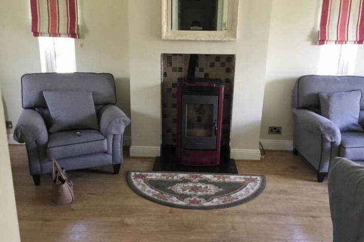 Vacation rental for 4 people, with yard and terrace in County Limerick