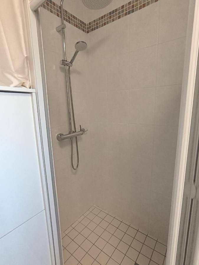 Location de vacances pour 6 personnes, avec jardin à Les Châtelliers-Châteaumur - 2