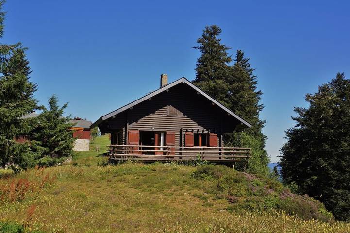 Maison pour 8 personnes, avec Balcon ainsi que Jardin et Piscine dans Guzet-Neige