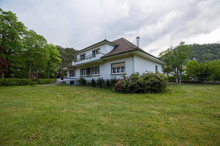 Ferienhaus für 7 Personen, mit Balkon und Terrasse sowie Garten in Val-de-Travers