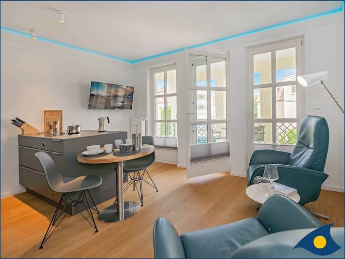 Bungalow für 2 Personen, mit Balkon und Pool