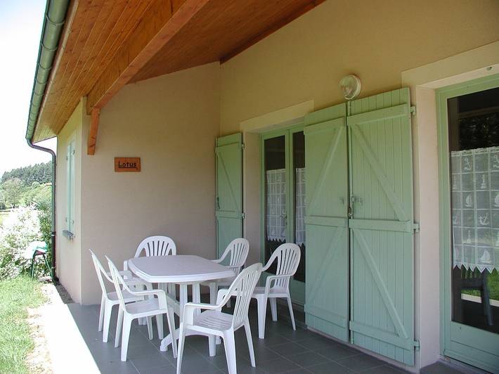Gîte pour 6 personnes, avec Terrasse à Ouroux