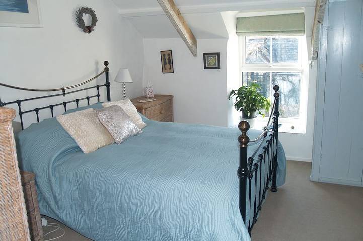 Cottage for 2 people, with terrace and garden, with pets in Camelford