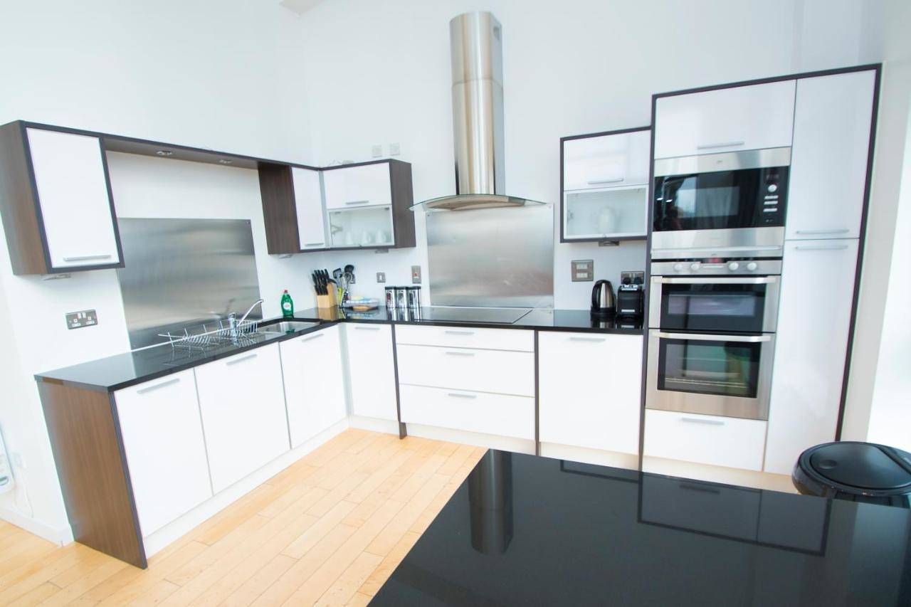 Apartmenthotel for 10 people with garden in Leith, Edinburgh