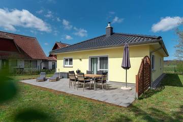 Ferienhaus für 6 Personen, mit Terrasse und Garten sowie Sauna in Kamminke