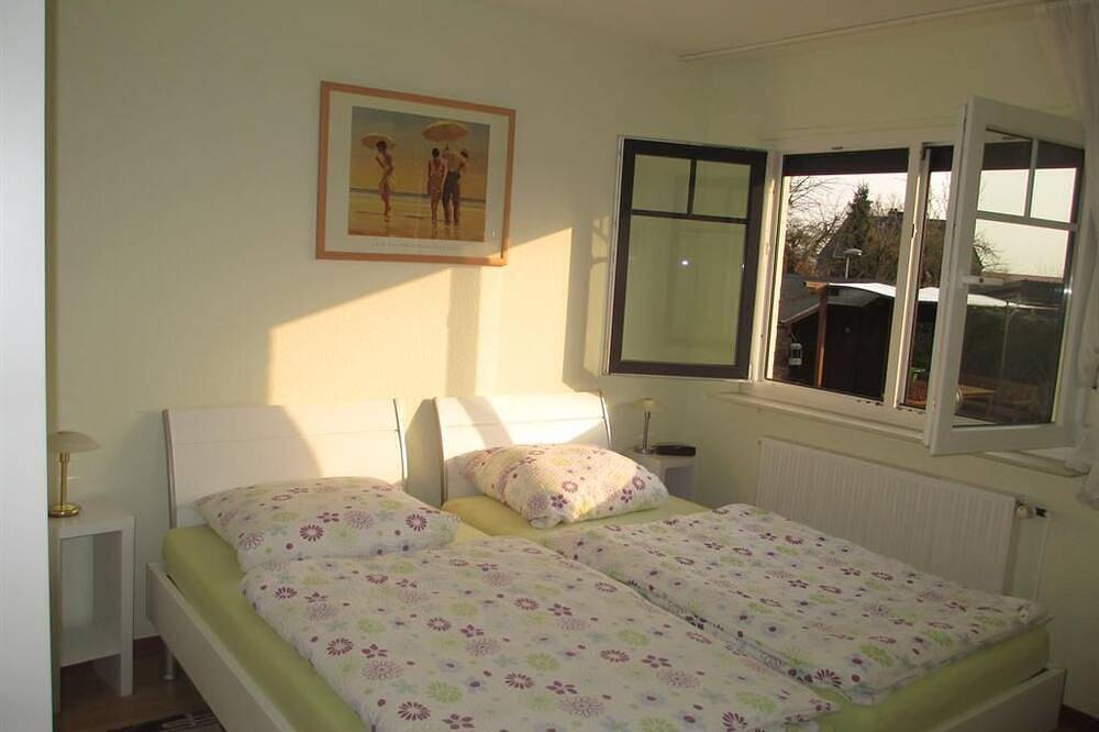 Ganze Wohnung, Ferienwohnung Johannssen - Ferienwohnung Altenholz, Dusche, Wc in Altenholz, Rendsburg-Eckernförde