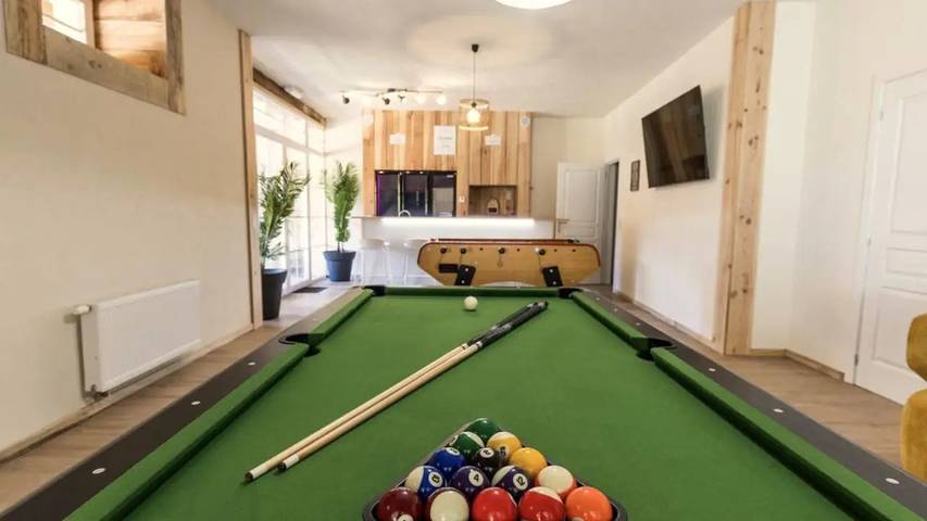 Location de vacances pour 18 personnes, avec terrasse ainsi que piscine et sauna à Hontanx - 4