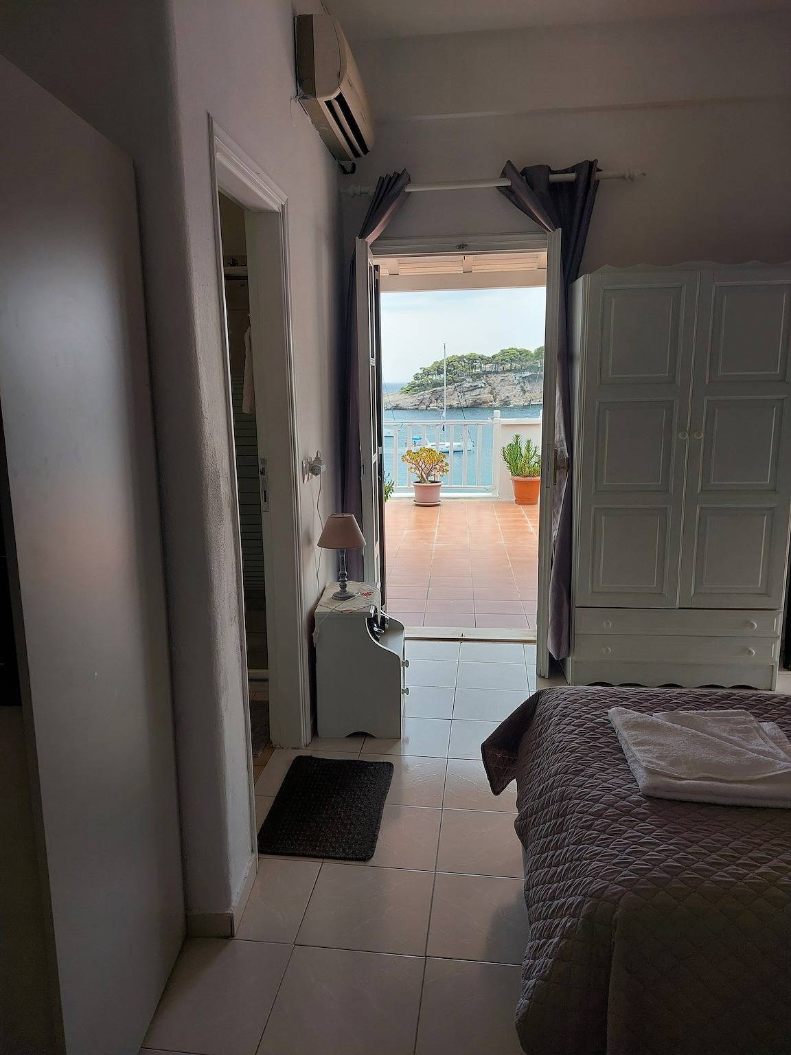Appartement 'Unit 1' met zeezicht, wifi en airconditioning, foto 15