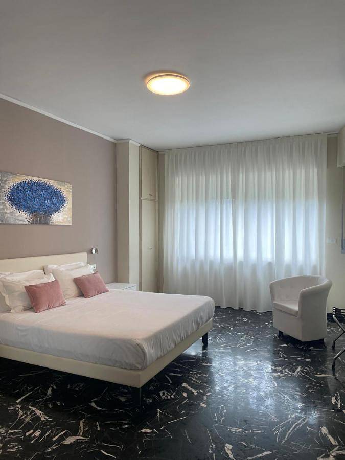 Hotel Lis in Asti, Asti (Commune)