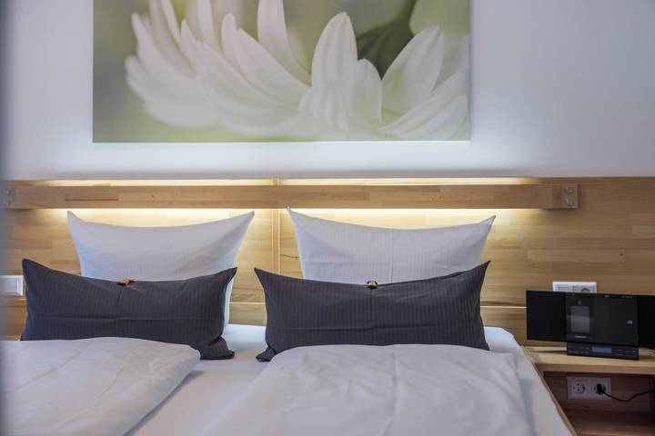Hel lejlighed, Apartment "Korn" with Shared Garden & Wi-Fi in Albstadt, Neckar-Alb
