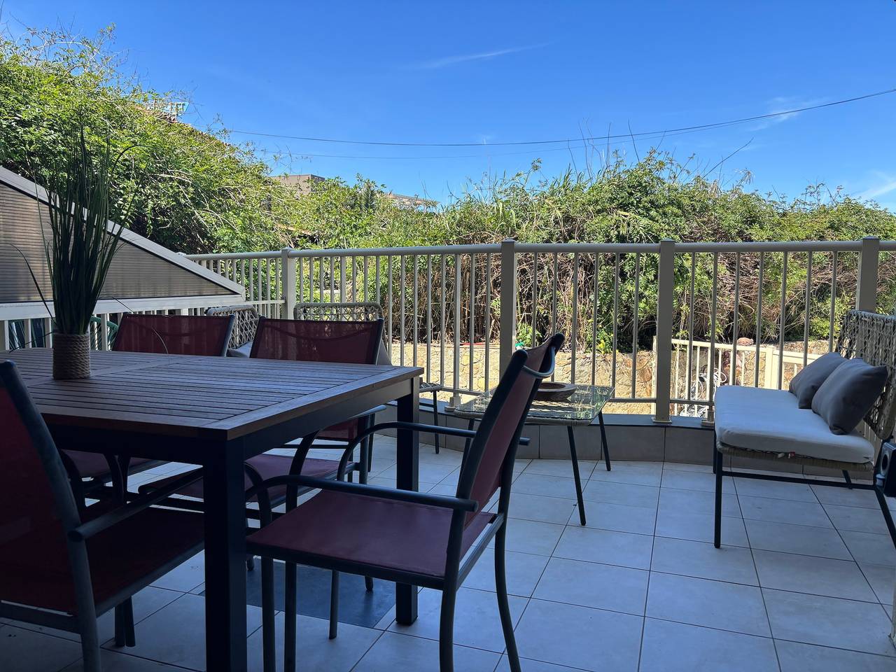 Apartamento entero, L'Isula - Front de mer -  Appt pour 5 climatisé avec piscine in L'Île-Rousse, Region de Calvi