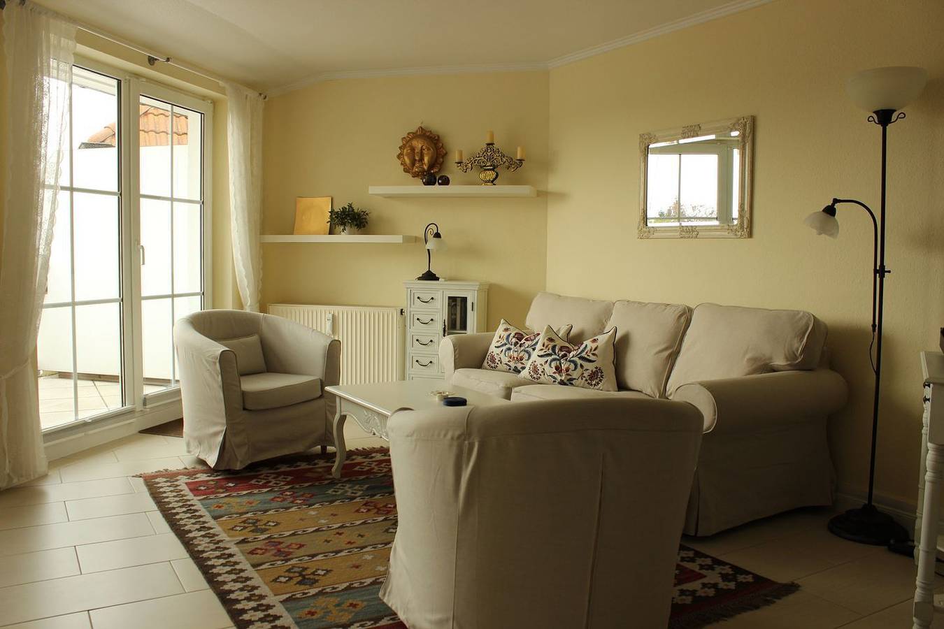 Ganze Wohnung, Komfort-Maisonette Ferienwohnung in einem Wohn-Geschäftshaus in Zingst, Fischland - Darß - Zingst