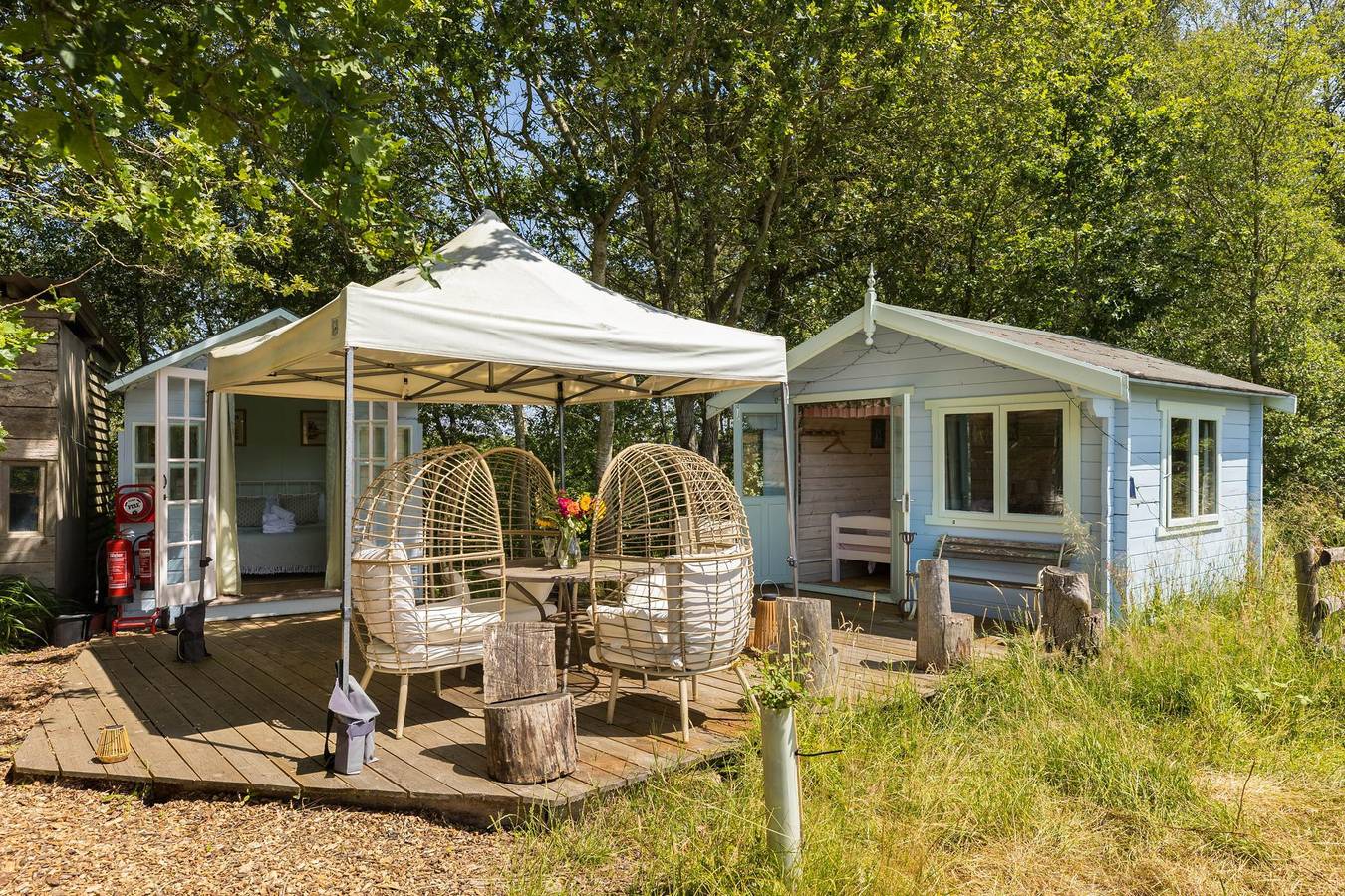 Beautiful Glamping Cabin with Stunning Views - Pass the Keys in Great Wolford, Warwickshire