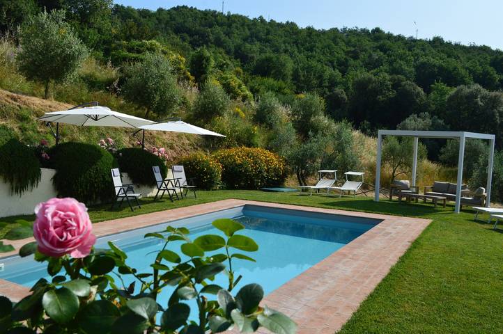 Agriturismo per 10 persone, con giardino a Gaiole in Chianti