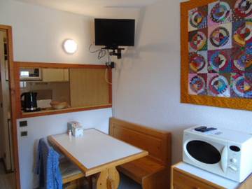Gîte pour 3 personnes, avec vue sur le lac et balcon à Modane