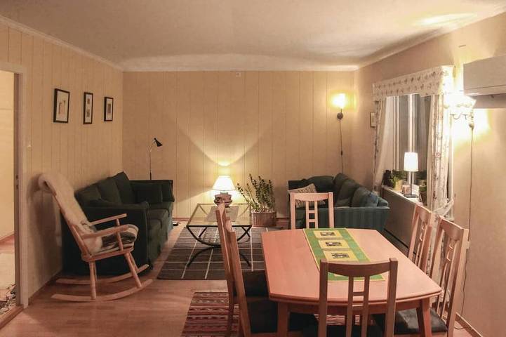 Gemütliches Haus in Seim mit Meerblick in Lindås