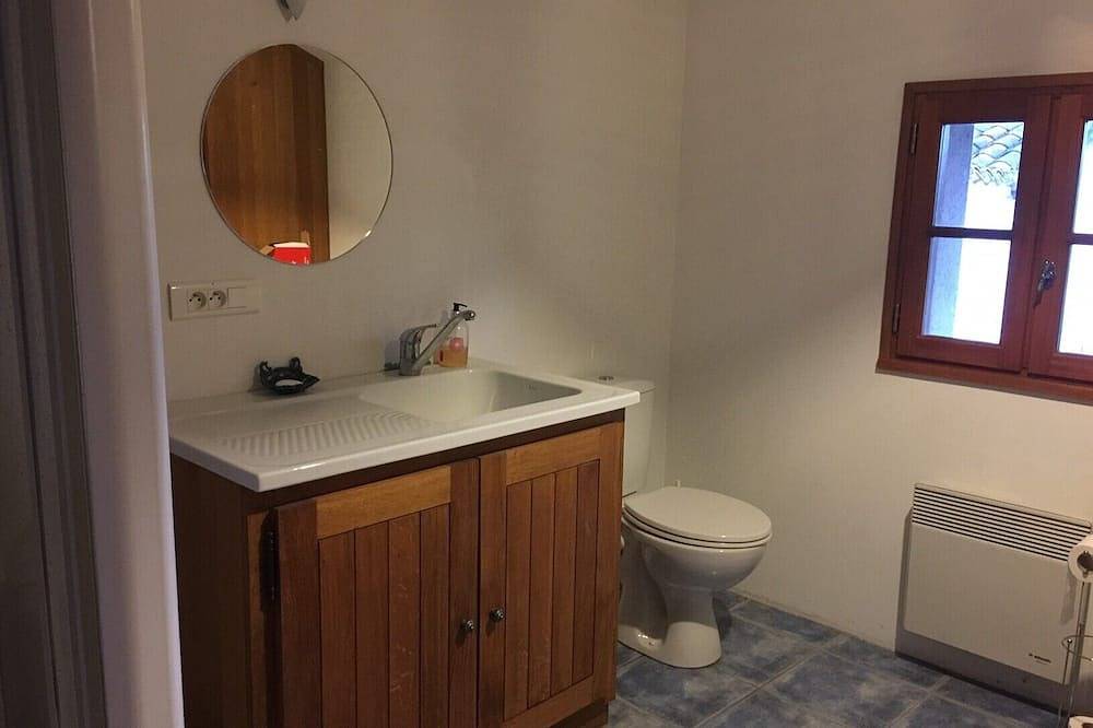 Suchen Sie ein gemütliches Ferienhaus in der ruhigen Gegend Dordogne / Charente? Du hast es gefunden. in Lusignac, Périgord Vert