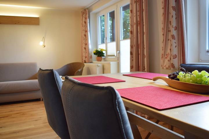 Ferienwohnung für 4 Personen, mit Balkon und Garten in Oberstdorf