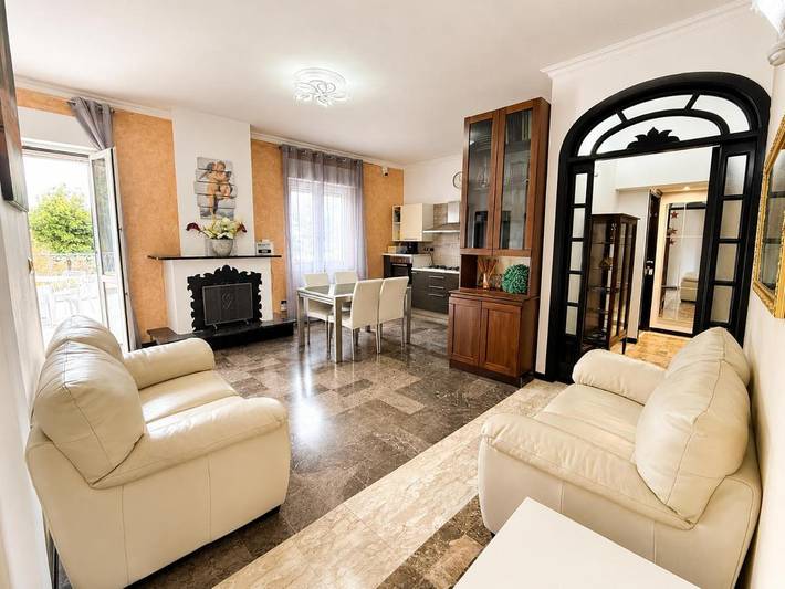 Chambre d’hôte pour 2 personnes, avec Terrasse et Jacuzzi ainsi que Jardin et Vue à Praia a Mare - 2