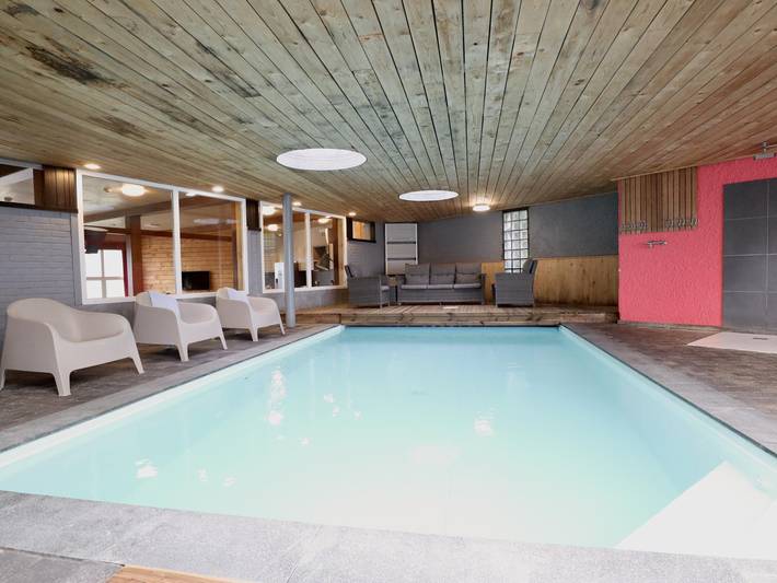 Maison de vacances pour 19 personnes, avec sauna ainsi que terrasse et jacuzzi, animaux acceptés