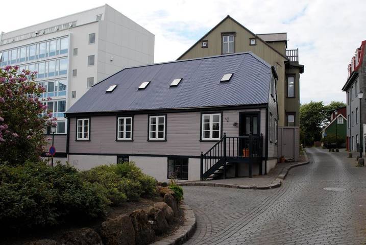 Holiday letting for 2 people, with Terrace and View in Reykjavík