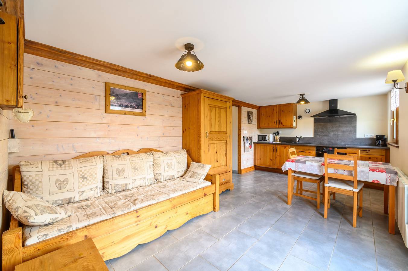 Chalet 'La Sportive' avec vue sur les montagnes, jardin privé et Wi-Fi in Cornimont, Parc naturel régional des Ballons des Vosges