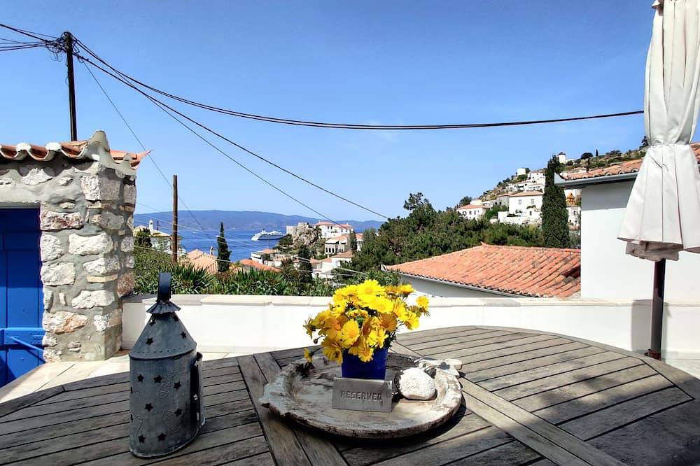 Marilia House in Hydra