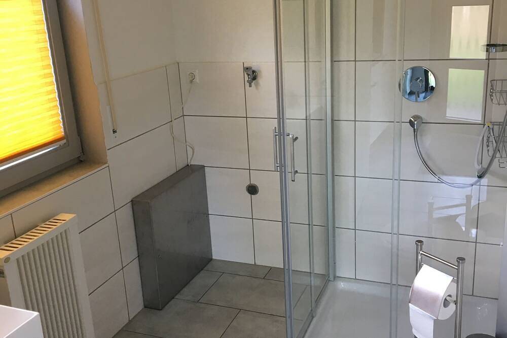Ganze Wohnung, Moderne Ferienwohnung zum entspannen in ruhiger Lage in Sulz am Neckar, Mittlerer Schwarzwald