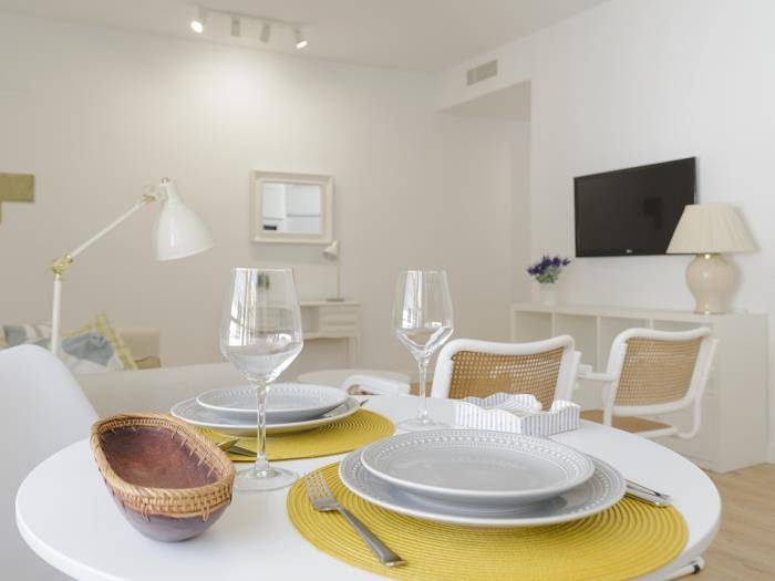 Entire vacation apartment, Deluxe Apart. Plaza de La Trinidad in Distrito Centro (Córdoba), Cordoba