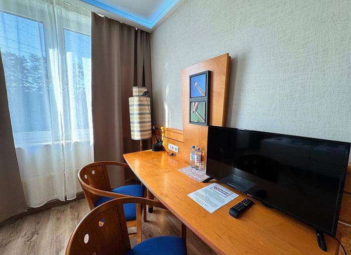Hotel für 4 Personen, mit Terrasse und Garten sowie Seeblick und Ausblick in Velten - 2