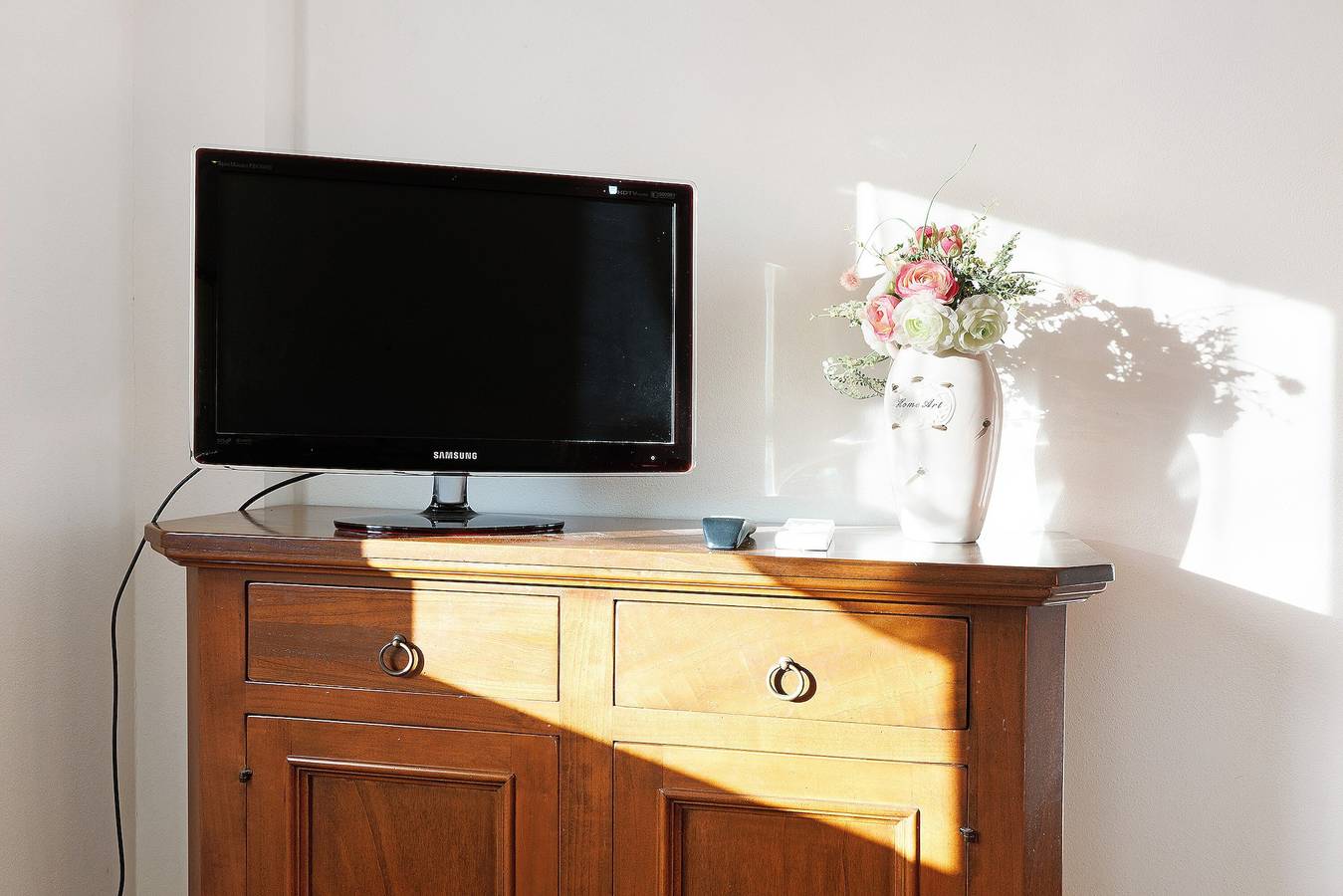 Entire apartment, 'Carrubo' Apartment with Sea View, Wi-Fi and Air Conditioning in Ceriale, Riviera di Ponente