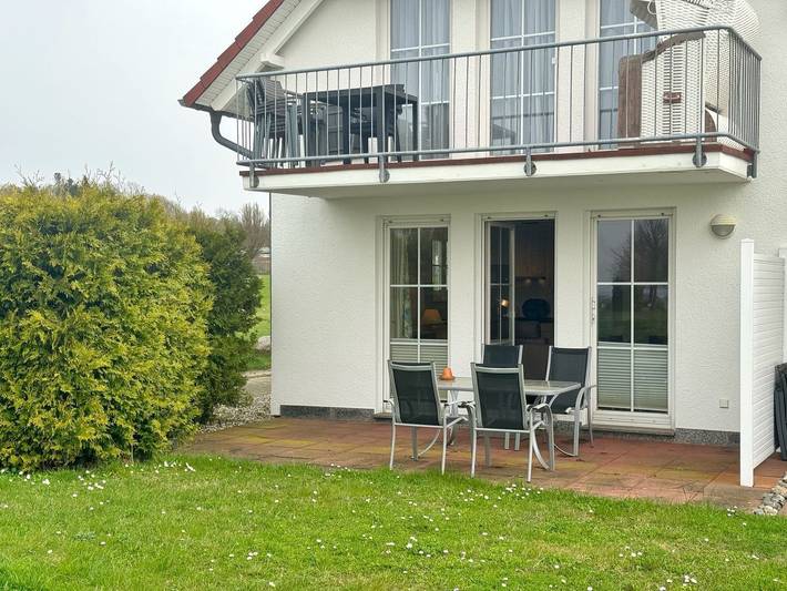 Ferienwohnung für 4 Personen, mit Terrasse und Sauna sowie Ausblick in Neddesitz