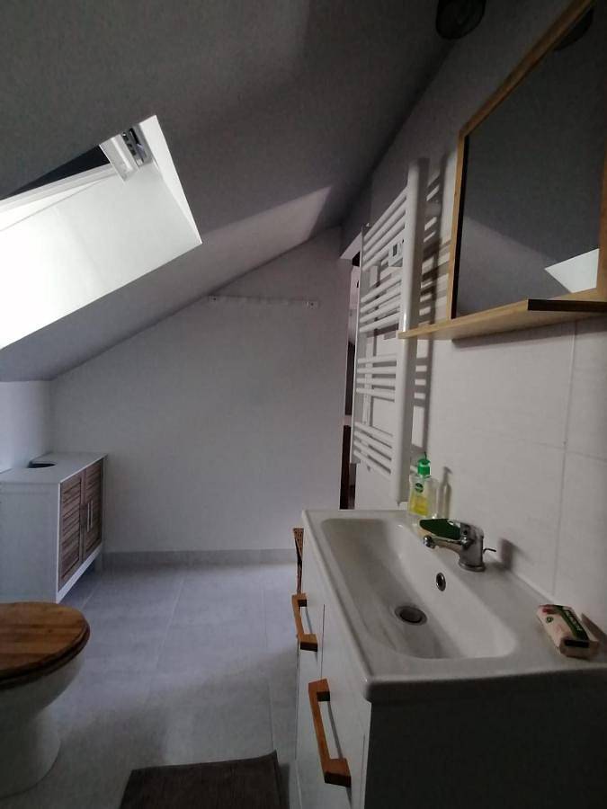 Location de vacances pour 3 personnes, avec vue et jardin dans Sassay - 2